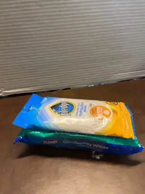 2ct disinfectant wipes