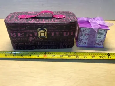 9x4 box and memo pad