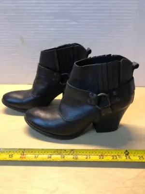 7.5 ankle boots b.o.c