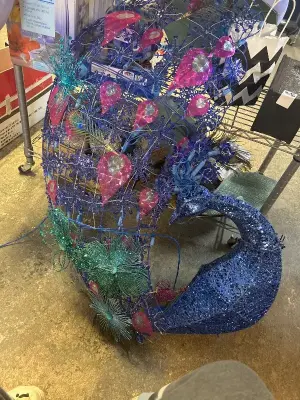 pea cock winter decor