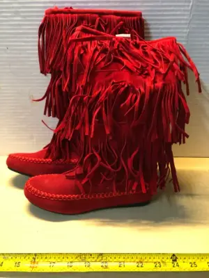 Hot tomato red boots size 7M