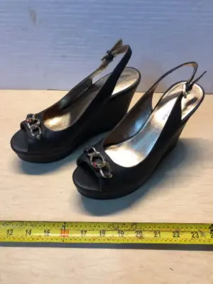 Tommy Hilfiger size 7.5 heels