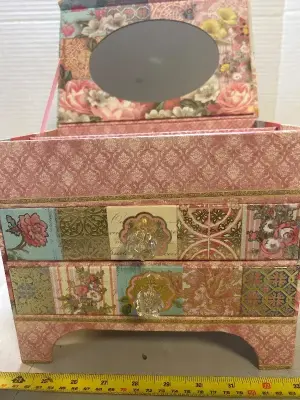 jewelry/ trinket box
