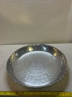 entry way dish for keys, wallets , etc.