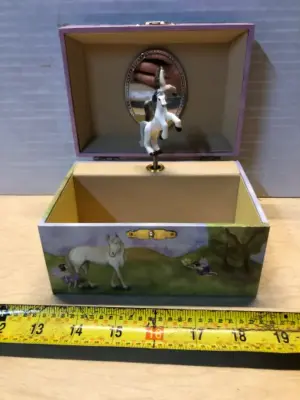 Horse music box
