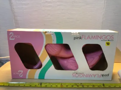 2pc pink flamingos