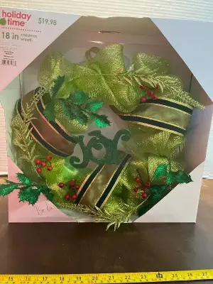 18in christmas wreath