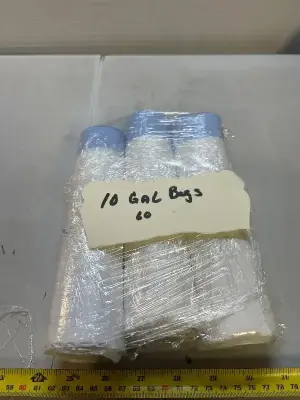 60 10 gallon garbage bags