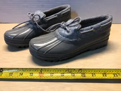 Sperry Top-Sider size 8