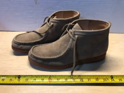 Hush puppies Bridgeport size 11.5M