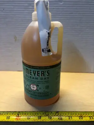 64oz mrs Meyers laundry detergent