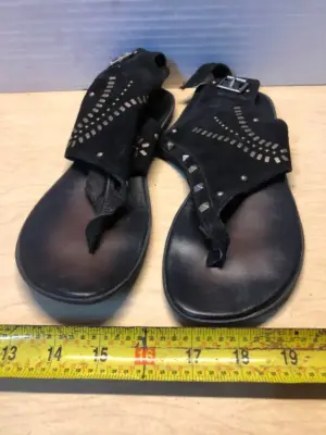 Madison size 7.5M sandals