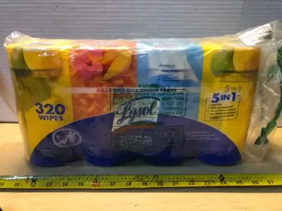4 tubs Lysol wipes