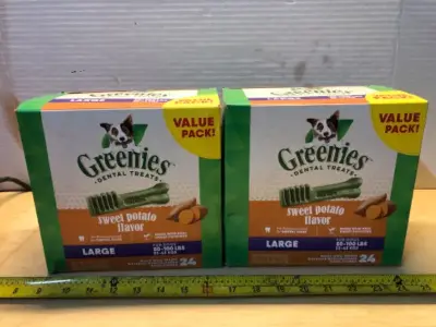 2 boxes 36oz greenies dental treats exp:12/25/29