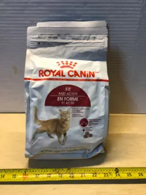 2 bags 3lb royal canin fit and active cat food exp:5/15/26