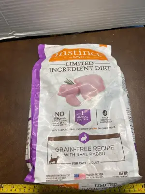 instinct limited ingredient diet 4.5lb exp 02/27 (taped)