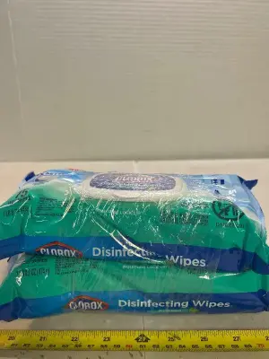 2 clorox disinfecting wipes