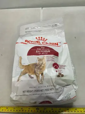 royal canin cat food