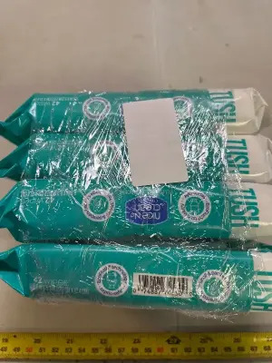 4 packs flushable wipes