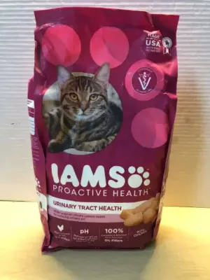 7lbs IAMS proactive health cat food exp:6/1/26