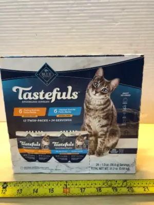 12 twin packs blue buffalo tastefuls cat food exp:9/28/27