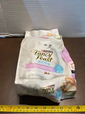 fancy feast 48oz