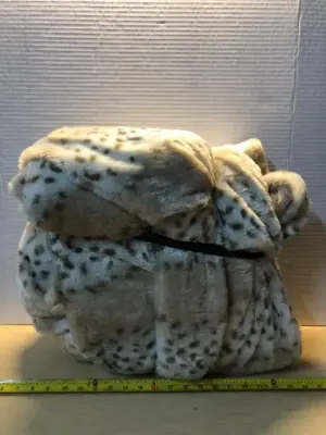 Unknown size throw