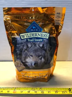 24oz blue wilderness trail dog treats exp:4/20/26