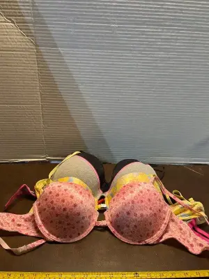 4ct 38C bras