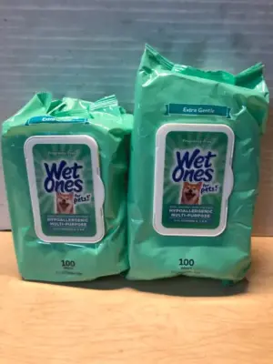 2 packs wet ones for pets