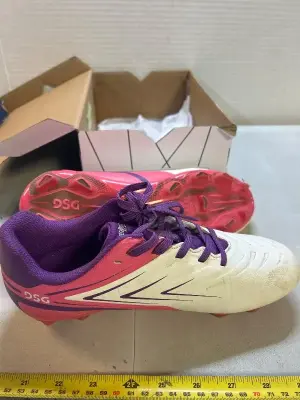 DSG used as is size 5.5 cleats