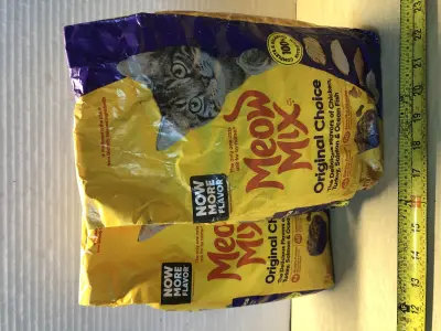 2 bags 3.15lb meow mix cat food exp:3/8/27