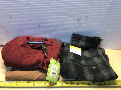 Size large shirt size large leggings 32x32 pants