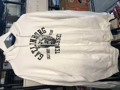 2XL Gatlinburg white hoodie
