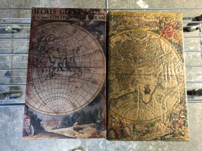 2 box books