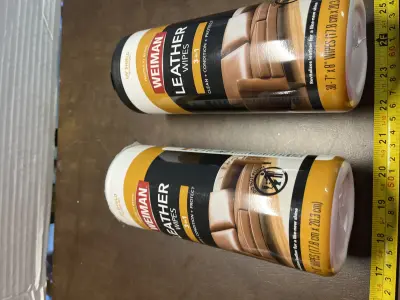 2ct leather wipes