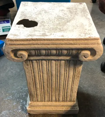 Hollow column hole on top