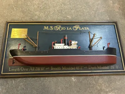 M.S. Rio La Plata wall decor