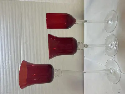 set of 3 champagne glasses