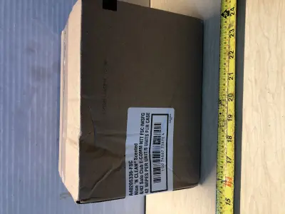 8 packs nice and clean wipes