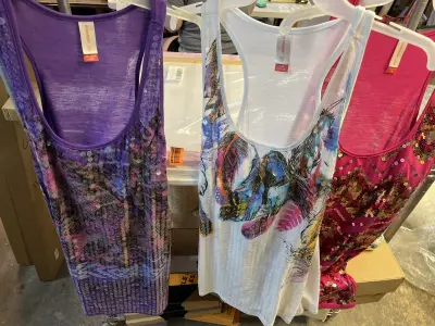 2ct XXL , L tank tops