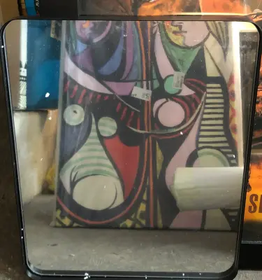 Vanity mirror