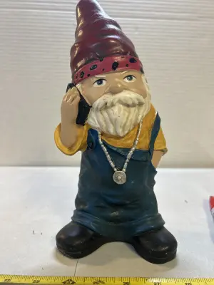 hood garden gnome