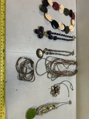 costume jewelery lot