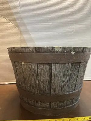 decorative bucket (needs cleaned)