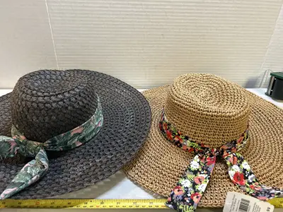 2 sun hats