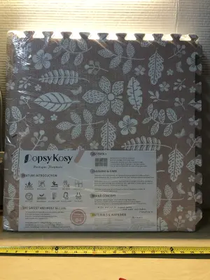 Boutique playmat