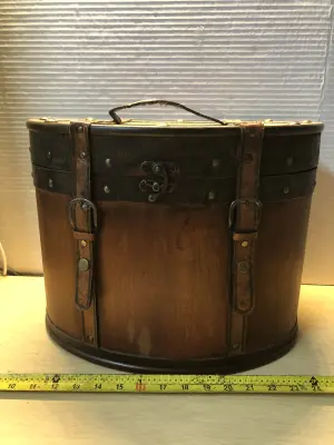 Wooden storage case