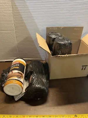 2ct 2pk leather wipes