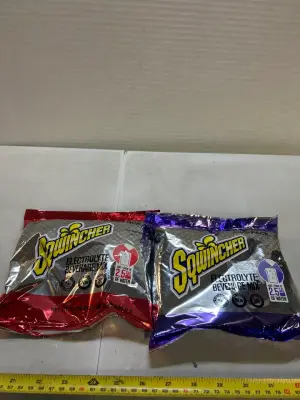 2 large packs of sqwincher drink mix